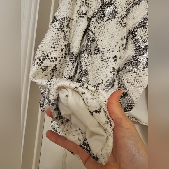 Thalia Sodi Snake Print Blazer - Picture 7 of 13